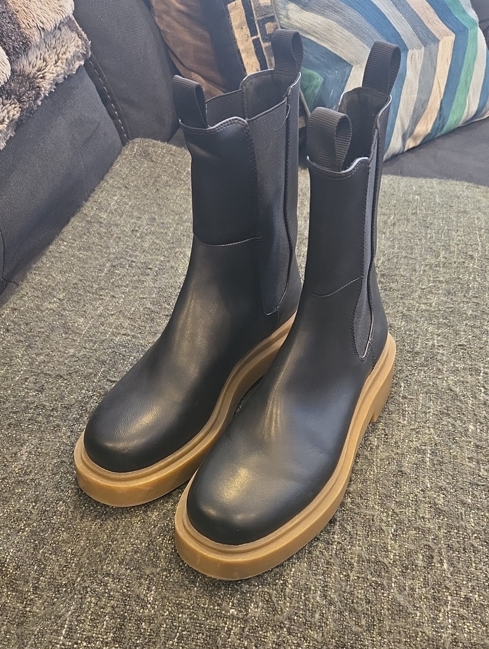 H&M Black Chelsea Platform Boots with Gum Sole - Women